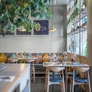 Quality Hotel Nacka 4*,