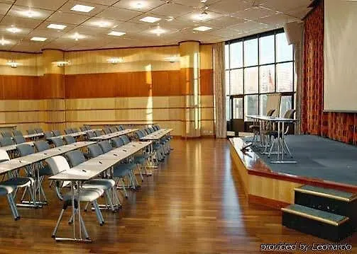 Quality Hotel Nacka 4*,