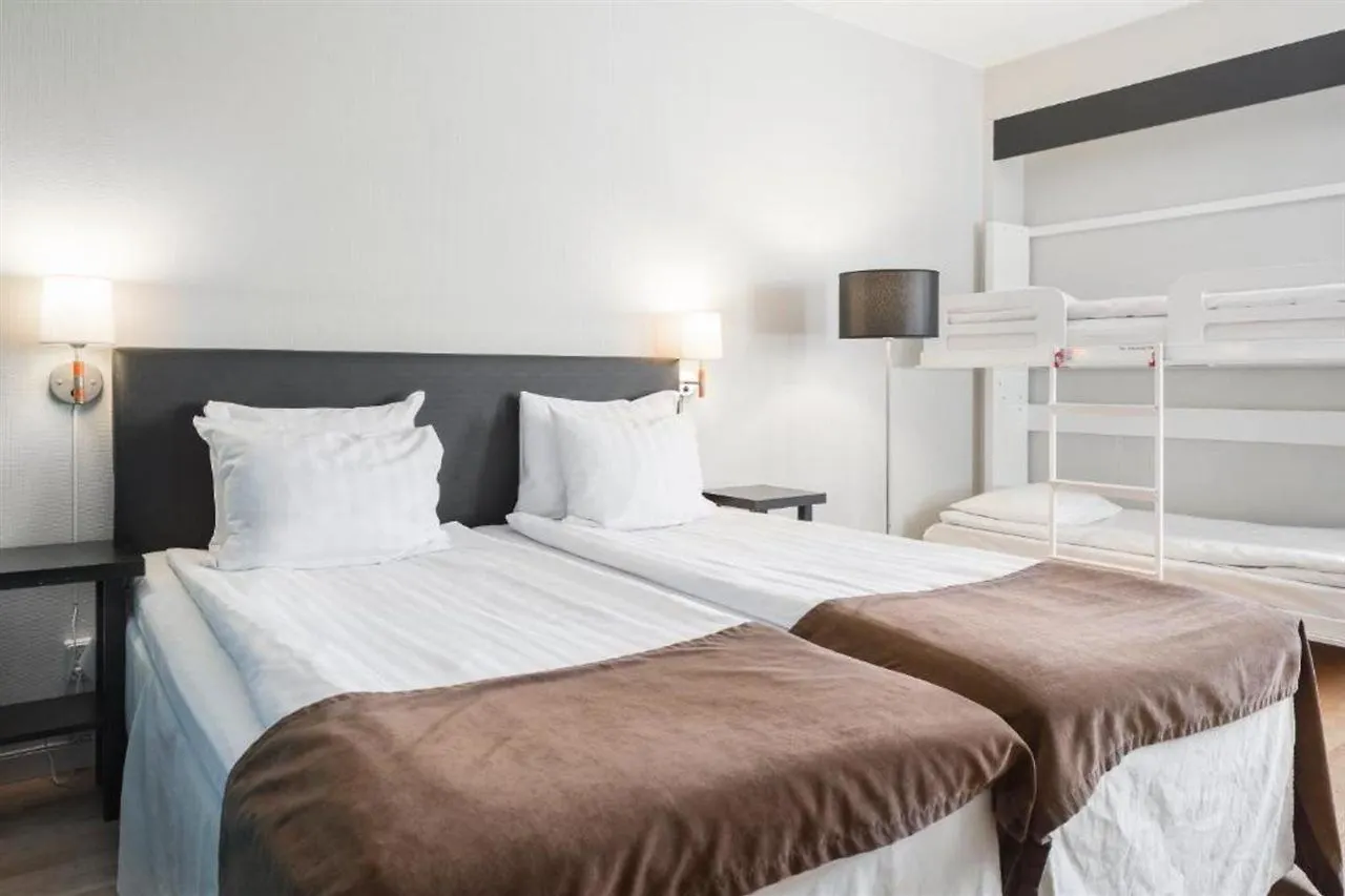 Quality Hotel Nacka 4*,